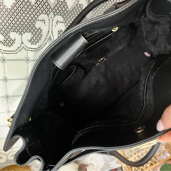 Michael Kors Hamilton Large Saffiano Leather Tote Bag with Dust Bag - Picture 3 of 8